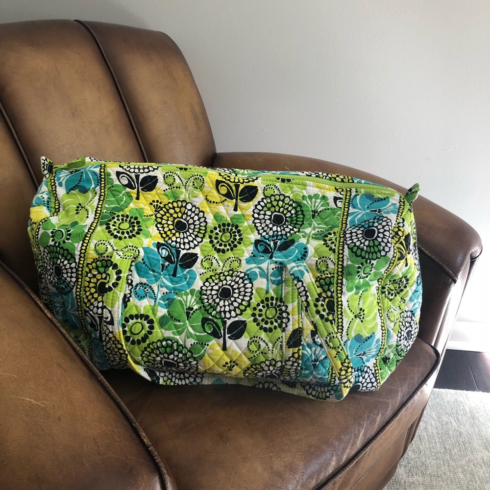 Large/ extra large Vera Bradley duffel bag!